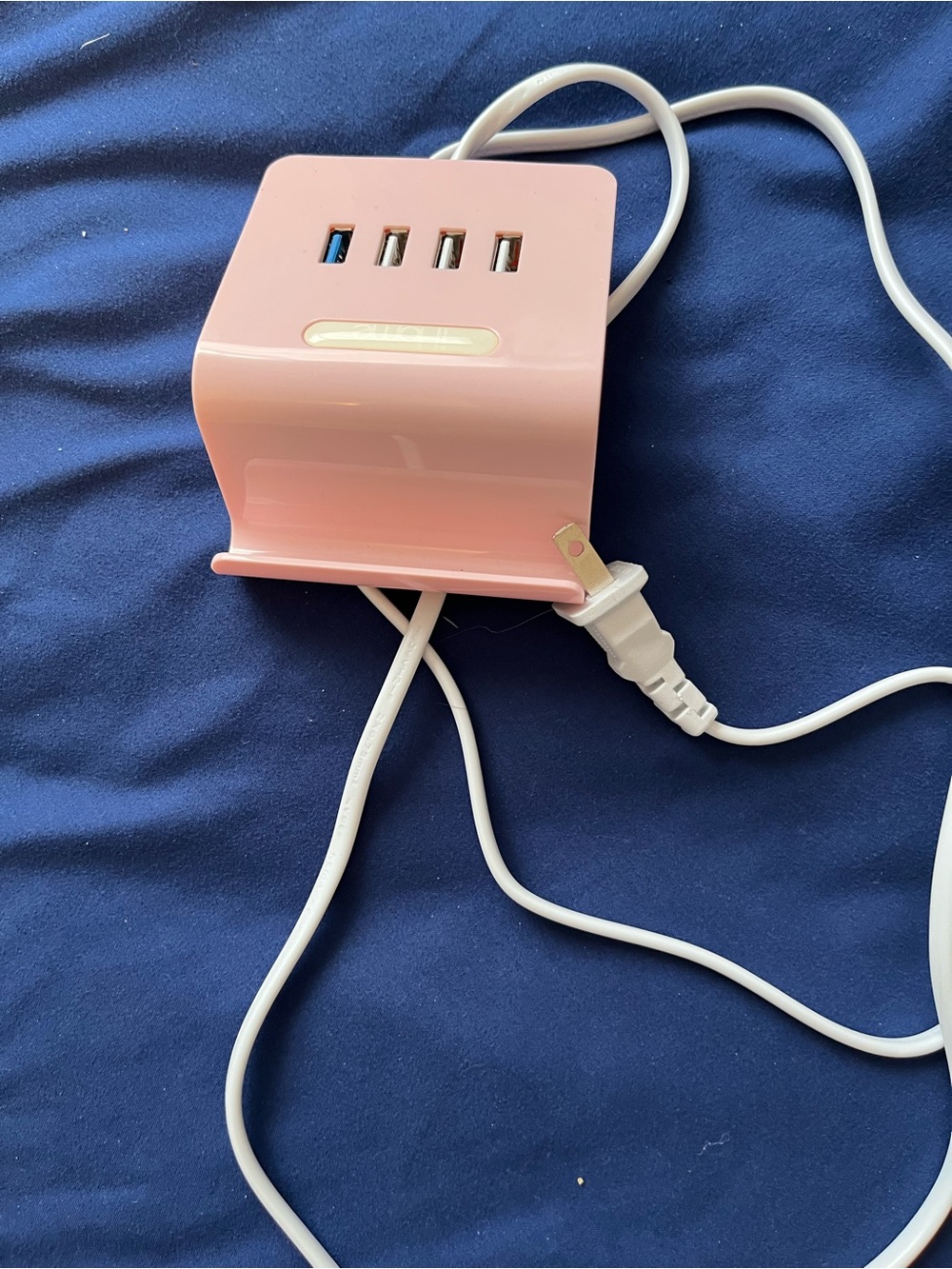 iHome Pink Multi-Port USB Charging Hub - 4-Port Desktop Charger
